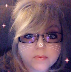 Meet your Posher, Tola